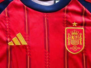 Equipación España Infantil Adidas Roja 20, 24 y 28
