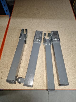 4 Patas Hierro para Somier con Ruedas