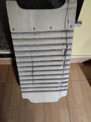 Tabla de lavar antigua de madera