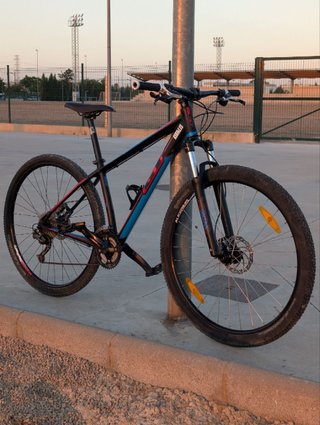 Bicicleta GT Karakoram Comp 29
