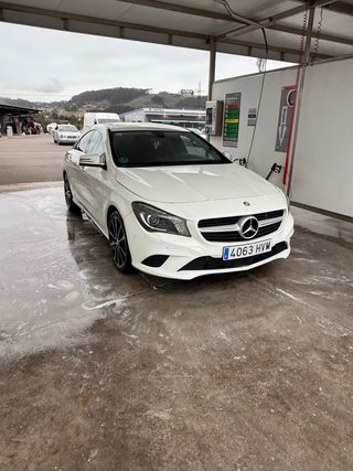 Mercedes-Benz CLA 180 2014