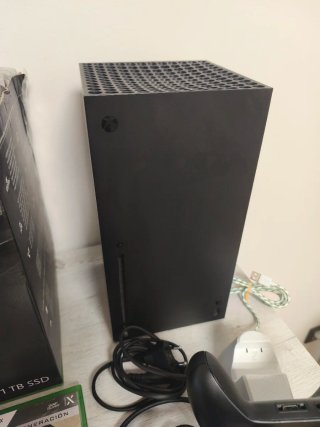 Xbox Series X 1TB SSD + Juegos