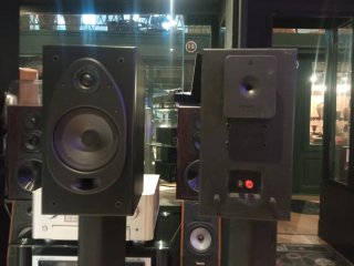 Altavoces Polk Audio Negros