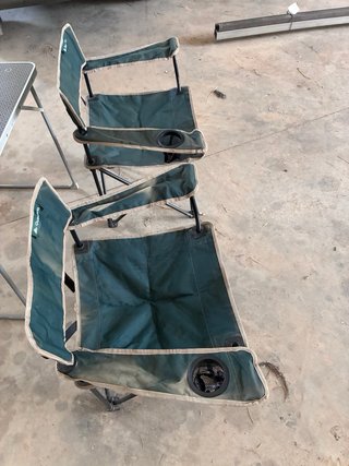 Mesa y sillas plegables camping