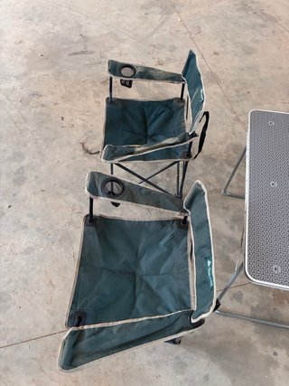 Mesa y sillas plegables camping