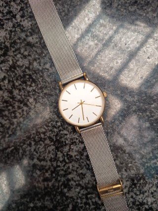 Reloj de pulsera  plateado