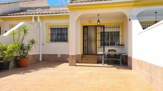 Casa adosada en alquiler en Zona Pueblo en Pilar de la Horadada