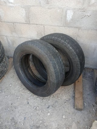 2 neumáticos