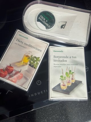 Thermomix TM5 con Cook-Key y libro