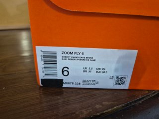 Nike Zoom Fly 4 gris/naranja
