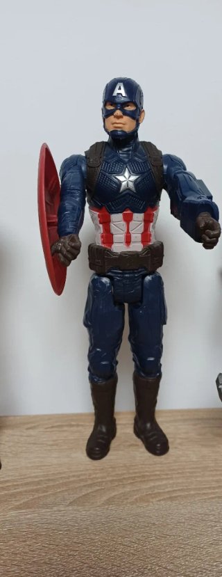 Muñeco Capitán América