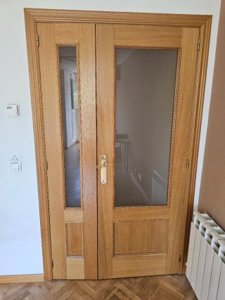 Puerta maciza de roble