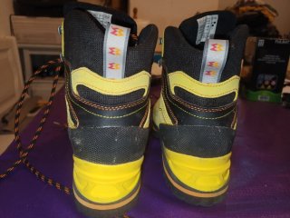 Botas de Montaña Garmont Gore-Tex Amarillas