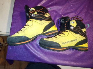 Botas de Montaña Garmont Gore-Tex Amarillas