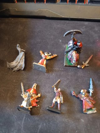 Lote personajes Vampiro/Imperio metálicos