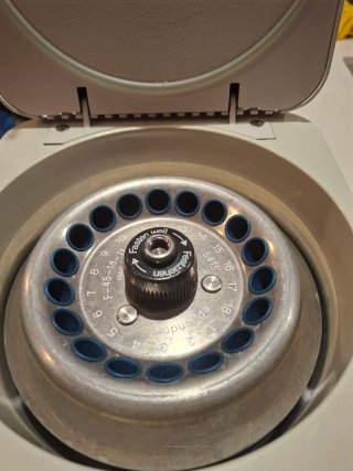 Centrifugadora Eppendorf 5415 C