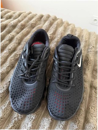 Nike Mind 002 Negro Hyper Crimson EU43