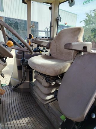 Tractor John Deere 6120 M