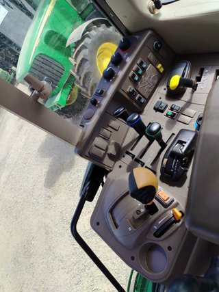 Tractor John Deere 6120 M
