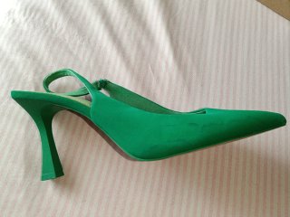 Zapatos verdes Stradivarius talla 40