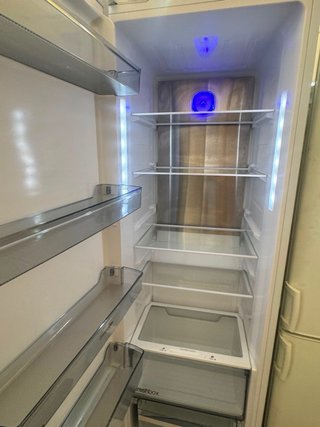 Congelatore verticale solo congelatore Universalblue bianco