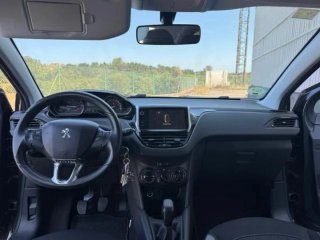 Peugeot 208 2016