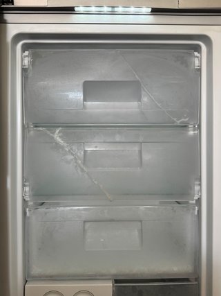 Congelatore verticale marca Smeg in acciaio inossidabile
