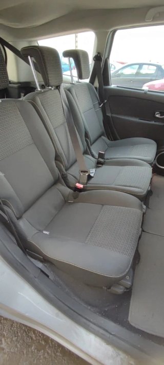 Asientos traseros Renault Scenic III