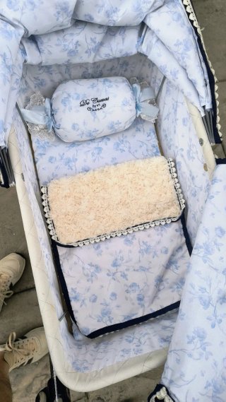 Carro de muñecas clásico De Cuevas