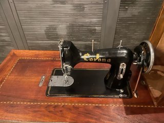 Máquina de coser antigua Corona OFERTA