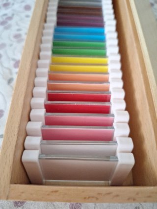 Scatola dei Colori Montessori 2