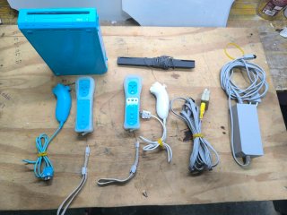Console Nintendo Wii Blu + 6 Videogiochi