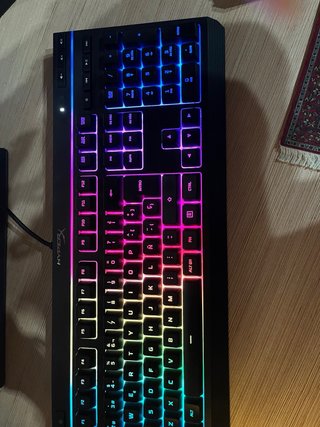 Monitor HP y Teclado Plata/Negro