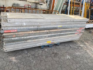 Plataforma Andamio Aluminio con Escalera