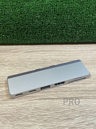 HUB USB-C DOPPIO PER SURFACE PRO 9