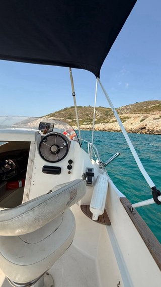 Barco a motor.Quicksilver 510 cabin+Mariner 60CV4t