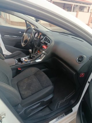 Peugeot 3008 149000km 2015