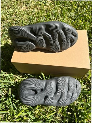 Adidas Yeezy Foam Runner Onyx EU 41