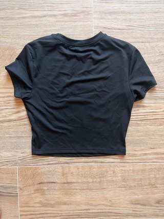 T-shirt crop nera stampa orchidea azzurra taglia S