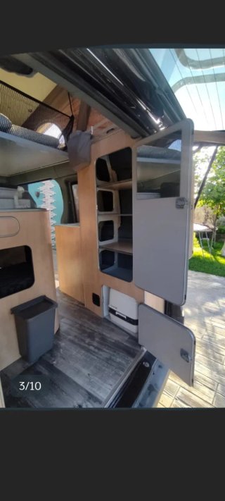 Ford Transit 2010
