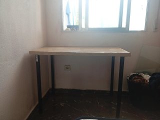 Mesa de escritorio madera y metal