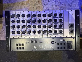 Roland V-Mixer M-480 + Digital Snake S-4000S