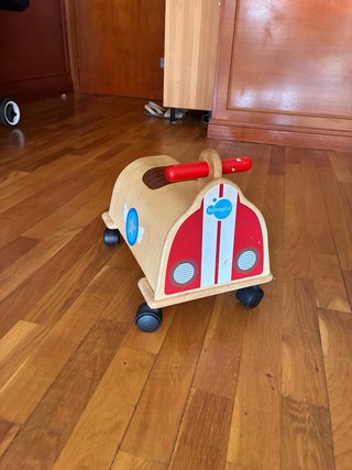 Correpasillos de madera
