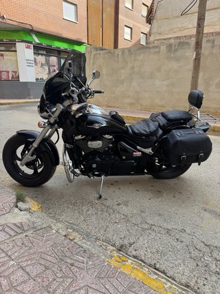 Suzuki Intruder M800