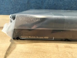 Firewall SonicWall SMA 400 25 Usuarios Gigabit