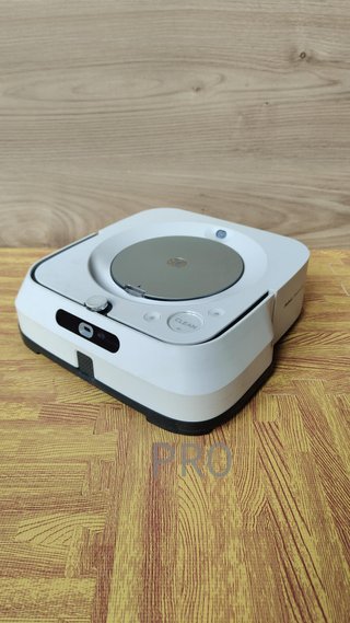 Robot friegasuelos, Pulverizador de Chorro a presión