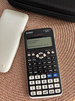 Calculadora Casio fx-570SPXII Iberia + Funda Casio