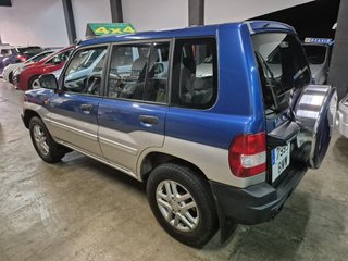 Mitsubishi Montero 2001
