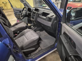 Mitsubishi Montero 2001
