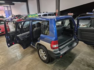 Mitsubishi Montero 2001